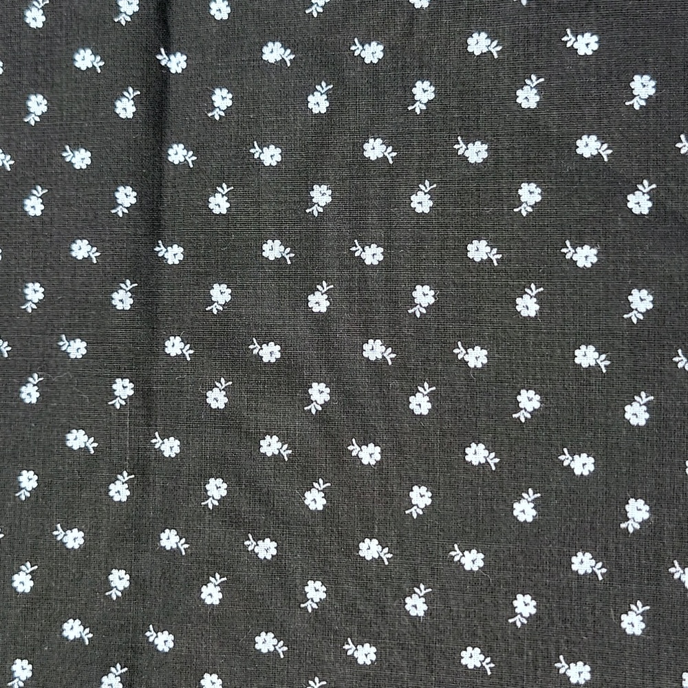 Floral print fabric small white flowers on black background - 1 yd